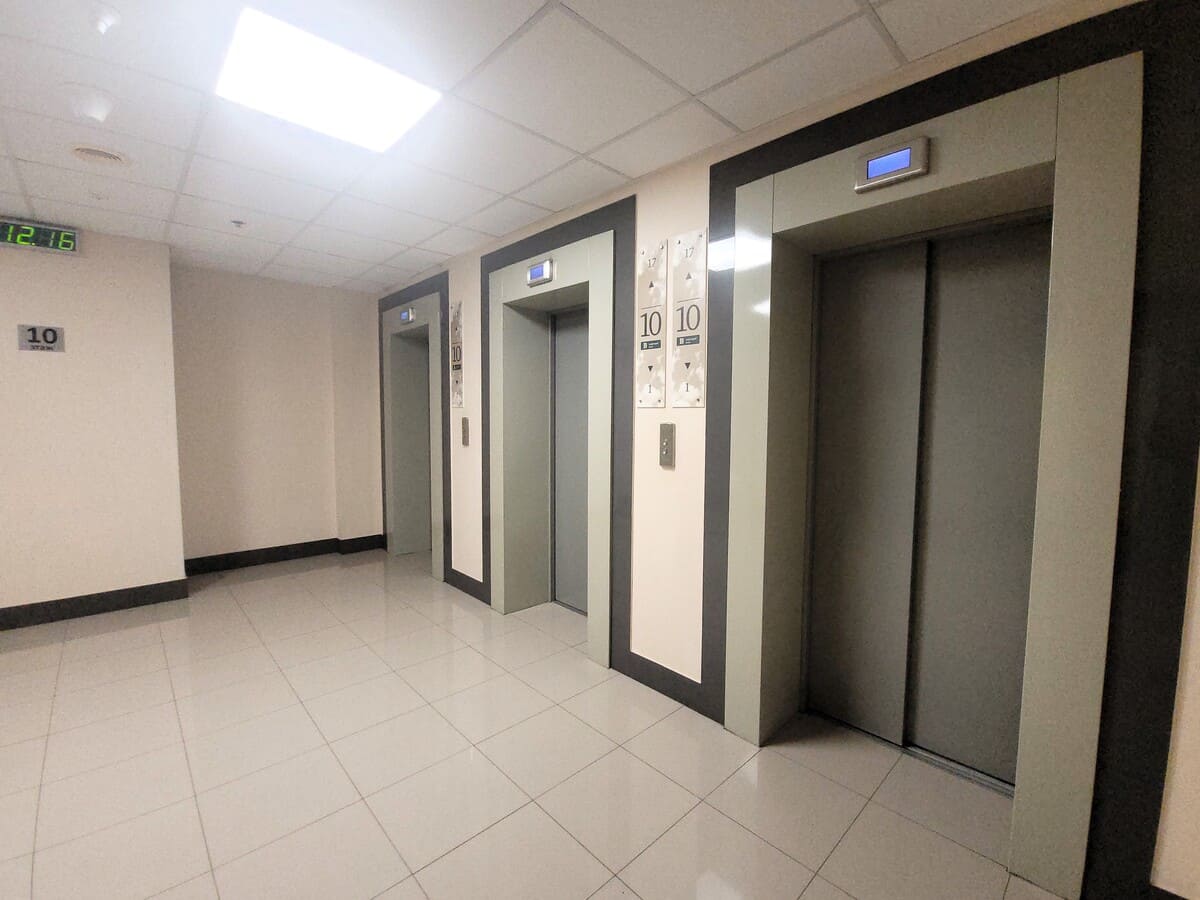 Офисы от 950 до 1100 кв.м. в аренду и продажу в Москве и Московской области